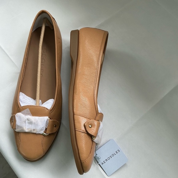 AEROSOLES Bia Flats Women Tan Loafers Ballet With Gold Accent Round Toe Size 12 - Picture 6 of 7